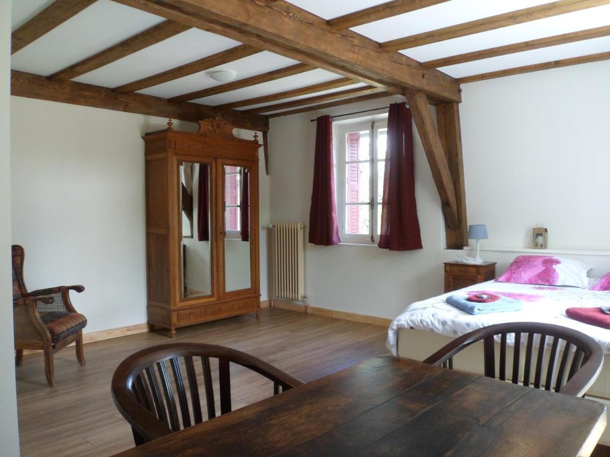 Bed and Breakfast Le Pont Du Roy Бес-э-Сент-Анастез Экстерьер фото